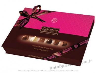 Signature Spesiyal Çikolata Pembe Kutu (256 Gr)